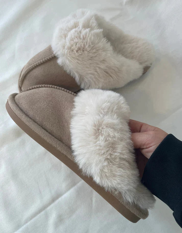 BearHug Coziness Flats - K&L Trending Products