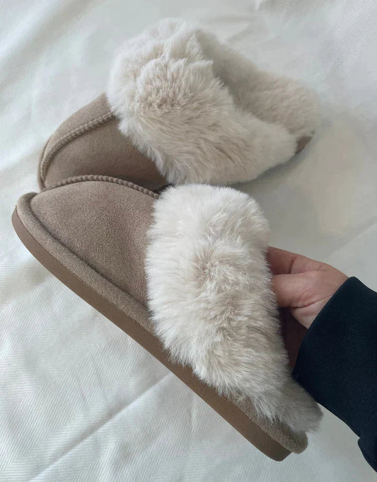 BearHug Coziness Flats - K&L Trending Products